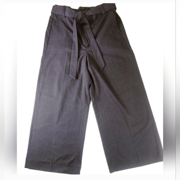 Banana Republic Pants - Banana Republic gray Rowan wide leg capris size 4